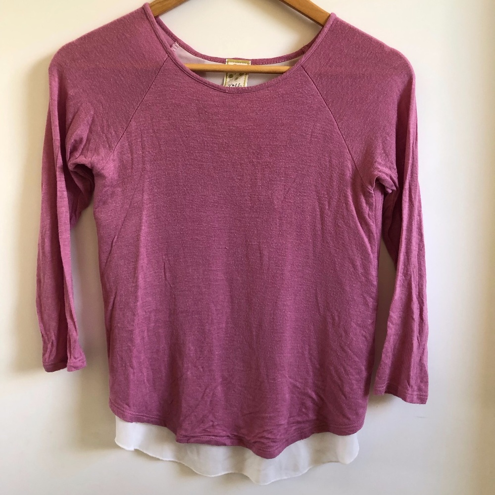 Kiddo mixed material gorgeous girls top. Size XL